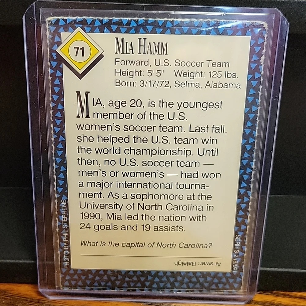 1992 Sports Illustrated for Kids Mia Hamm Rookie Card #71 - Picture 2 of 4